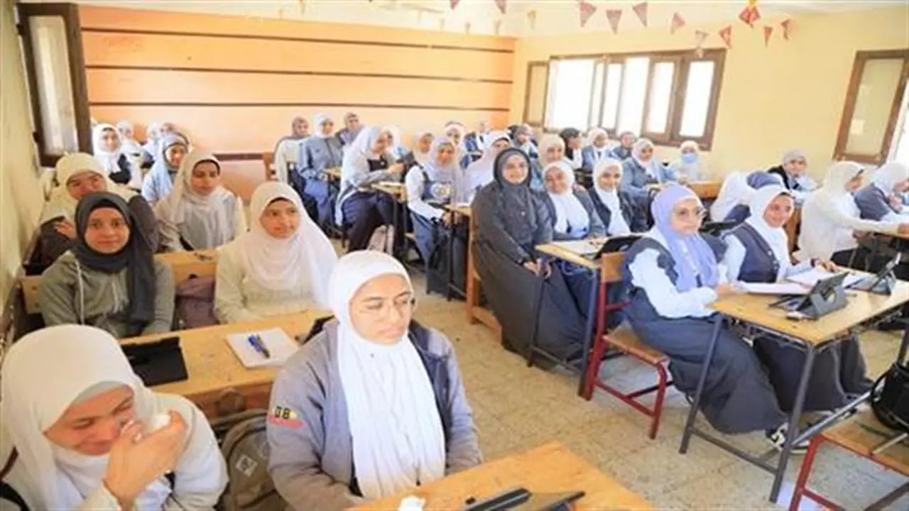 جدول المواعيد المعتمد.. متى ينطلق الفصل الدراسي الثاني لطلاب المرحلة الإعدادية؟